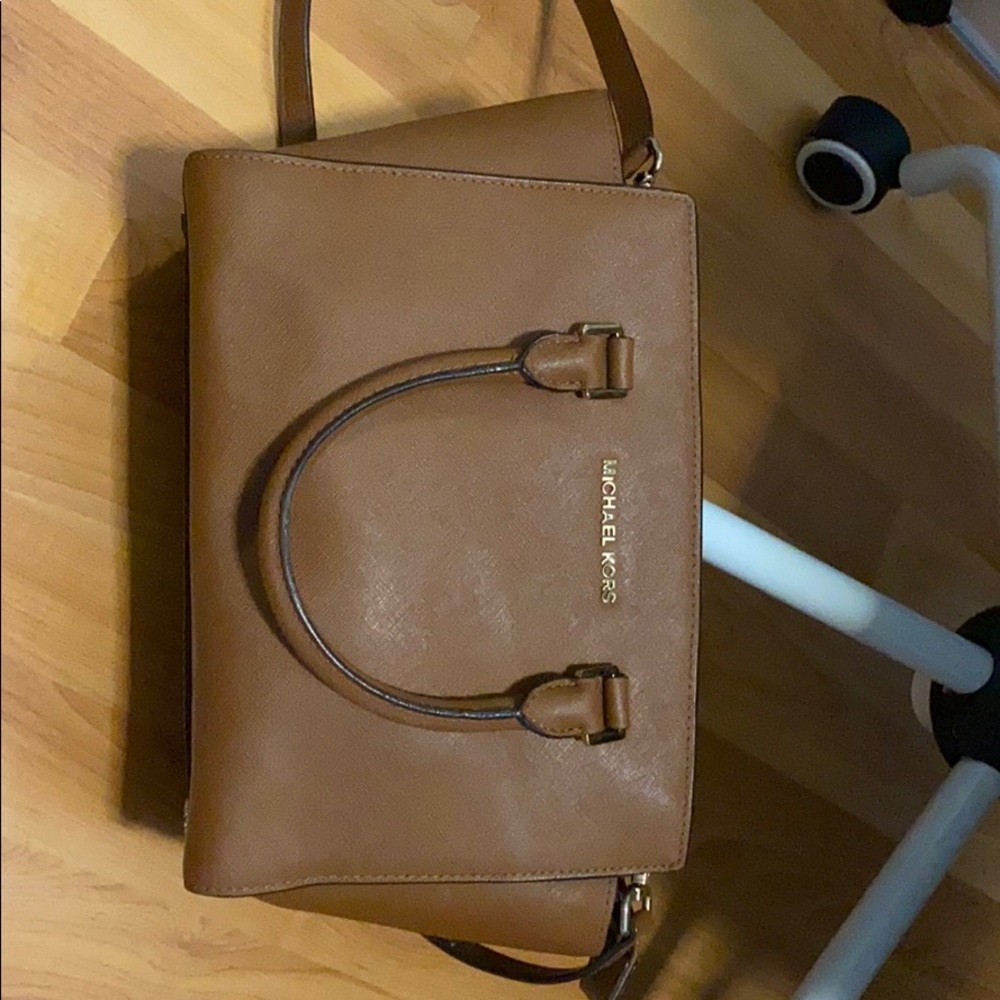 Michael Kors Crossbody Bag